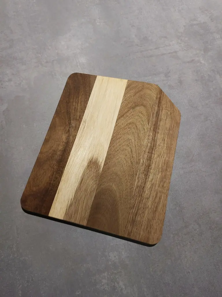 Planche en bois acacia 28 x 19 cm